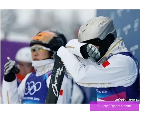 中国空中技巧队勇夺二金三铜收官